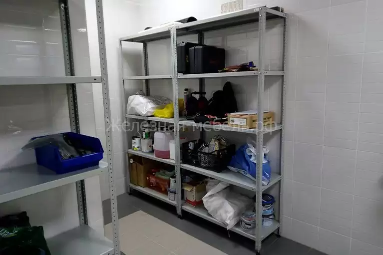 Верстак, стеллажи и сушильный шкаф для частного гаража г. Екатеринбург